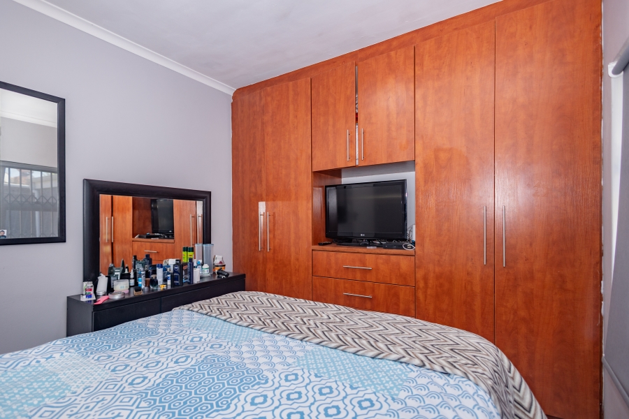 3 Bedroom Property for Sale in Mabille Park Western Cape